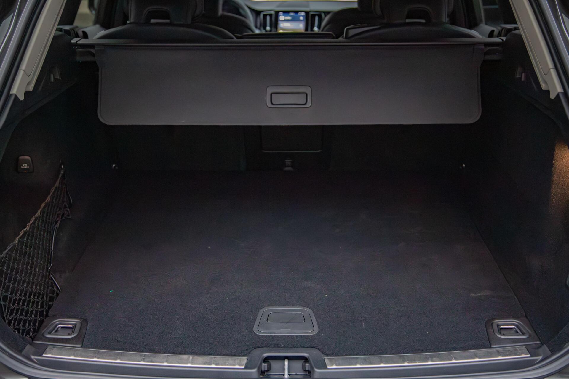 Volvo XC60 2.0 B5 Inscription | Navi | LED | Trekhaak