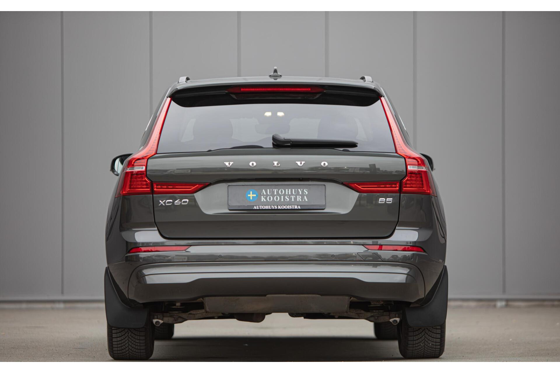 Volvo XC60 2.0 B5 Inscription | Navi | LED | Trekhaak