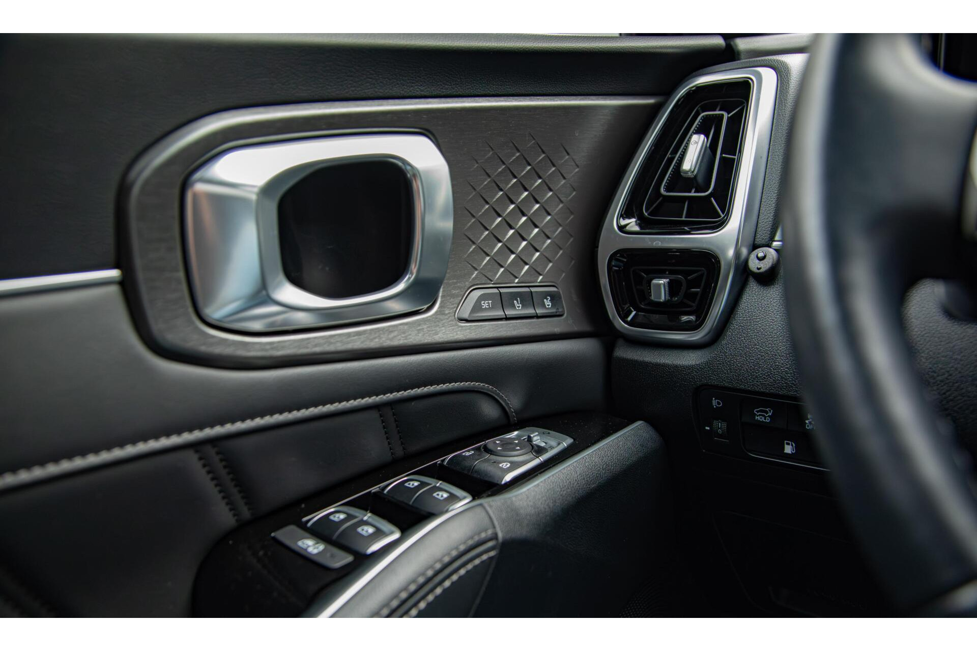 Kia Sorento 1.6 T-GDI Plug-in Hybrid 4WD ExecutiveLine 6p. Kaptain chairs|360|Bose