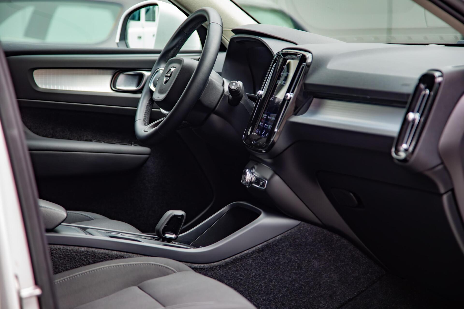 Volvo XC40 1.5 T3 Momentum Business Adaptive cruise|Keyless|DAB+