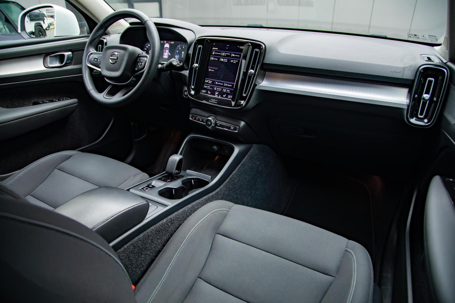 Volvo XC40 1.5 T3 Momentum Business Adaptive cruise|Keyless|DAB+