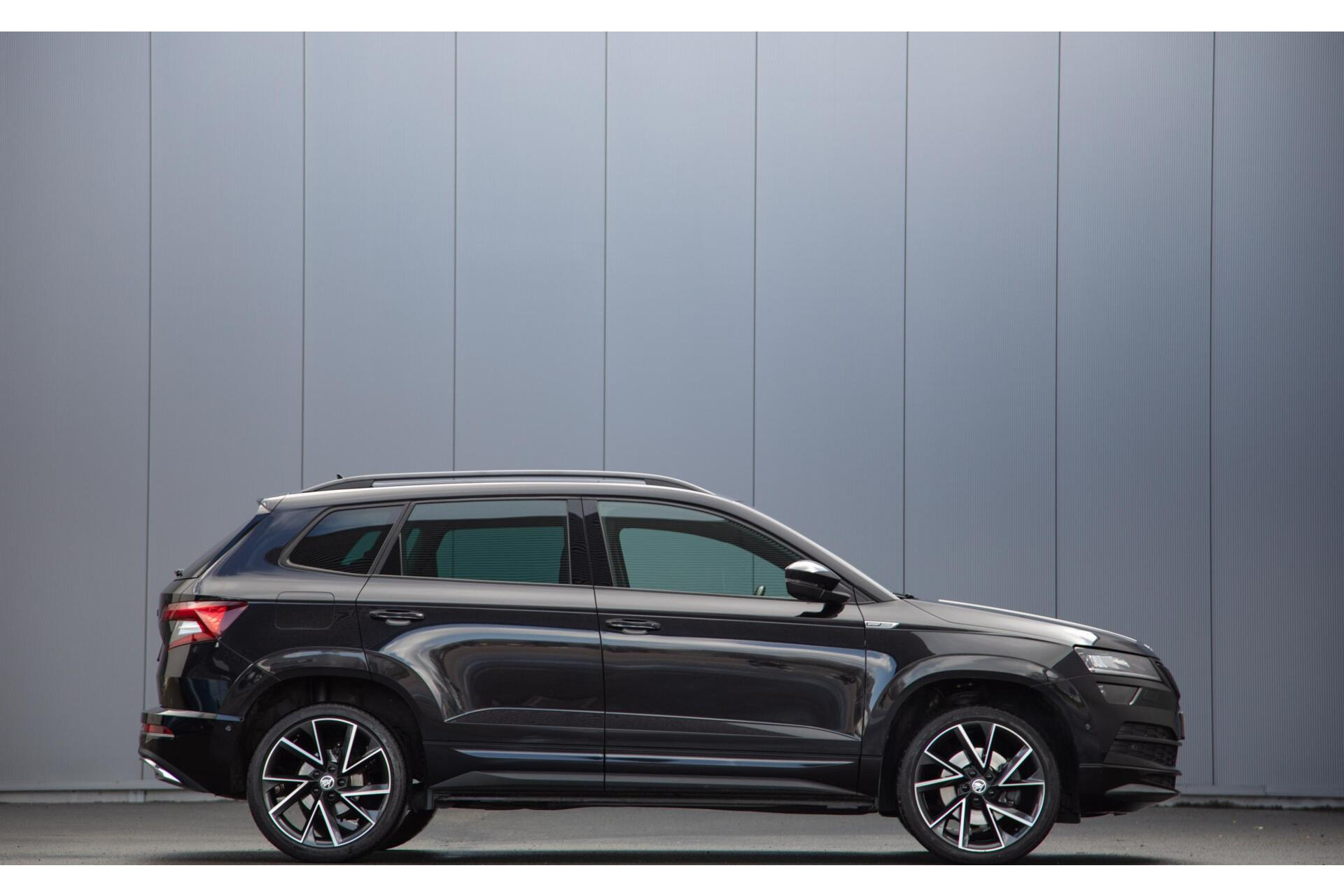 Škoda Karoq - 1.5 TSI ACT Sportline Business |Panorama|Virtual|Automaat|