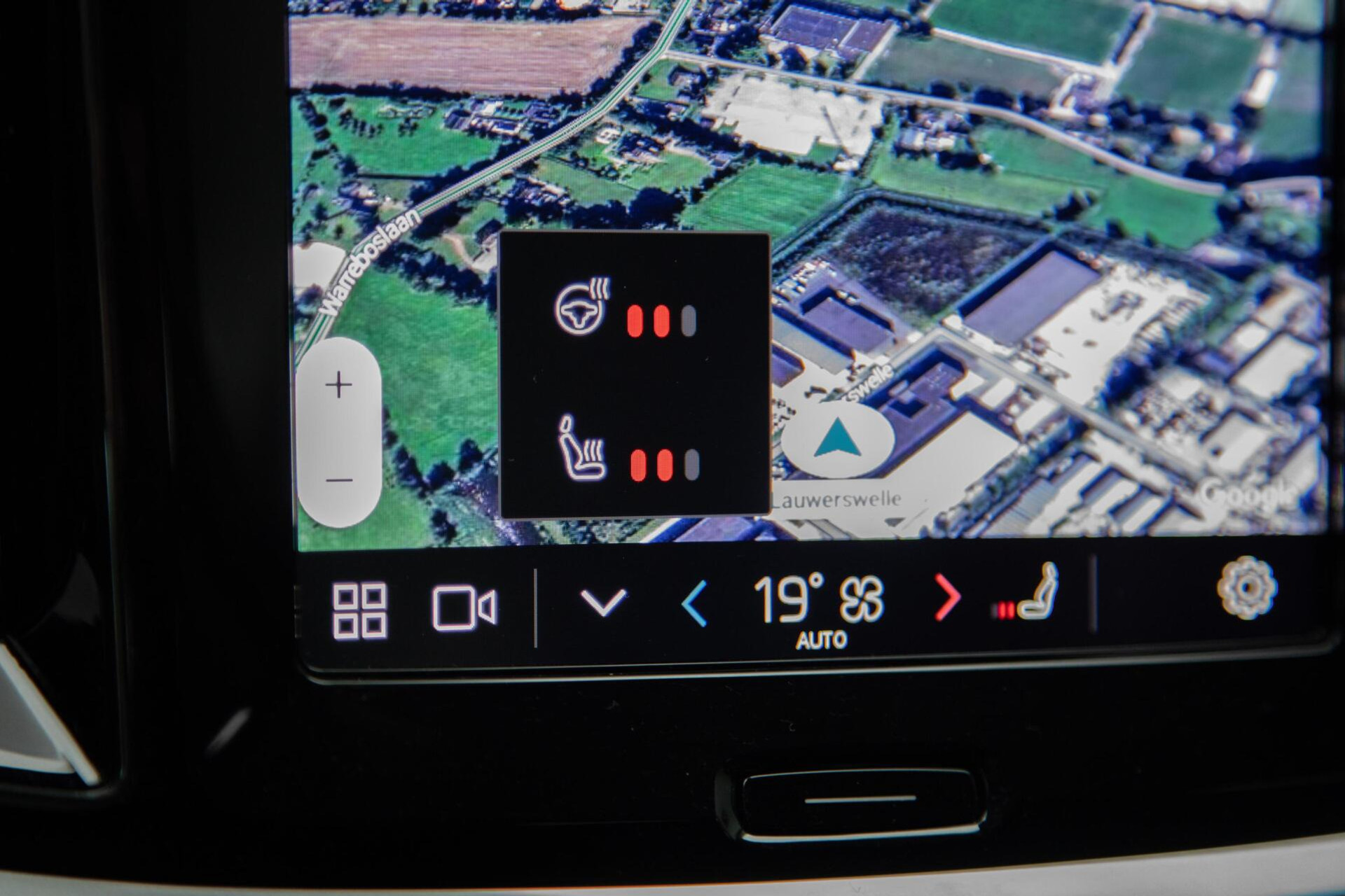 Volvo V60 2.0 T6 Plug-in hybrid AWD Plus Dark|H/K Audio|360 Camera|Leer|