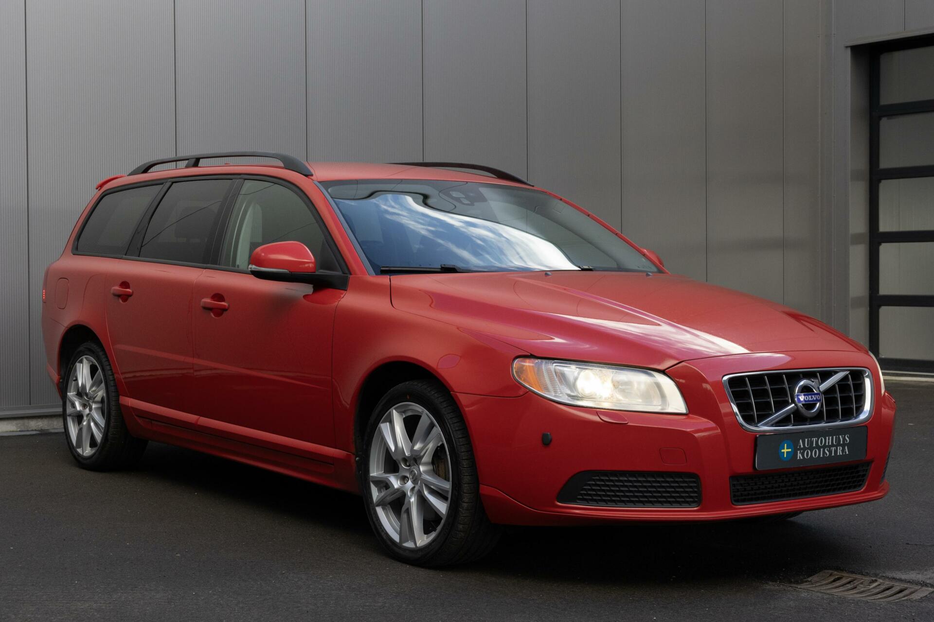 Volvo V70 2.5T Momentum Stoelverwarming|Xenon|230PK