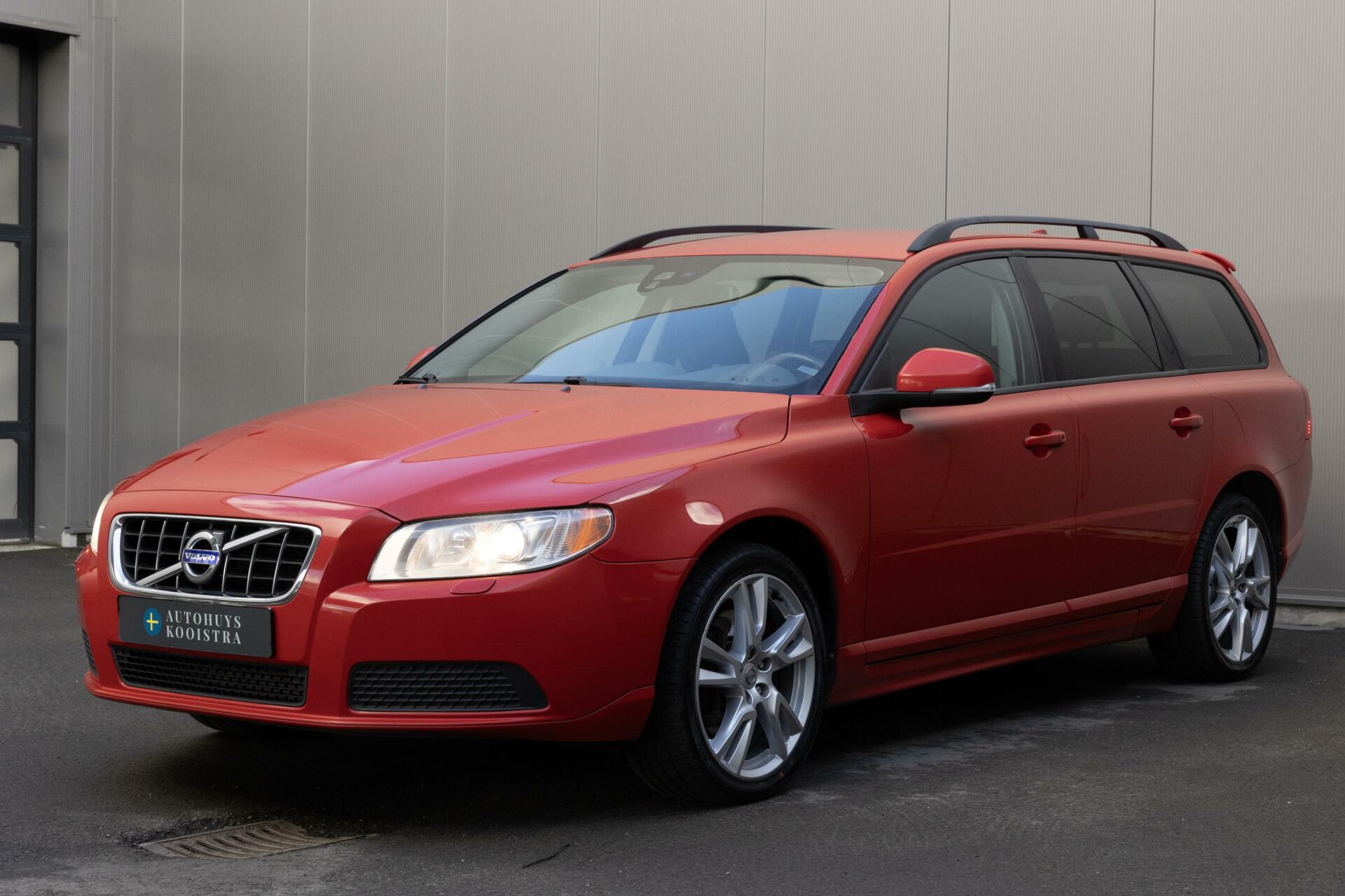 Volvo V70 2.5T Momentum Stoelverwarming|Xenon|230PK