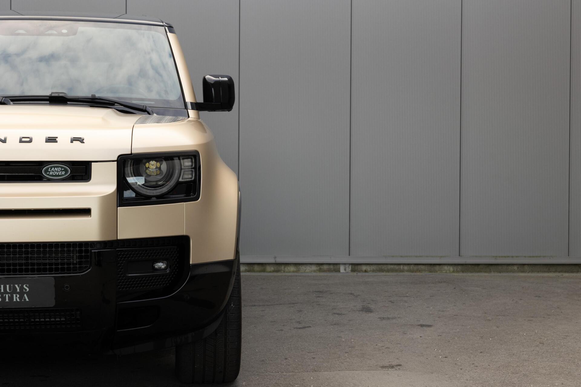 Land Rover Defender 3.0 D250 110 MHEV SE