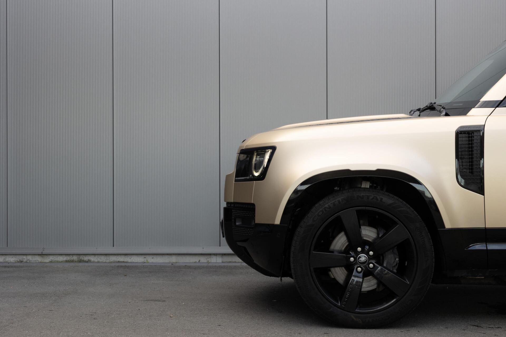 Land Rover Defender 3.0 D250 110 MHEV SE