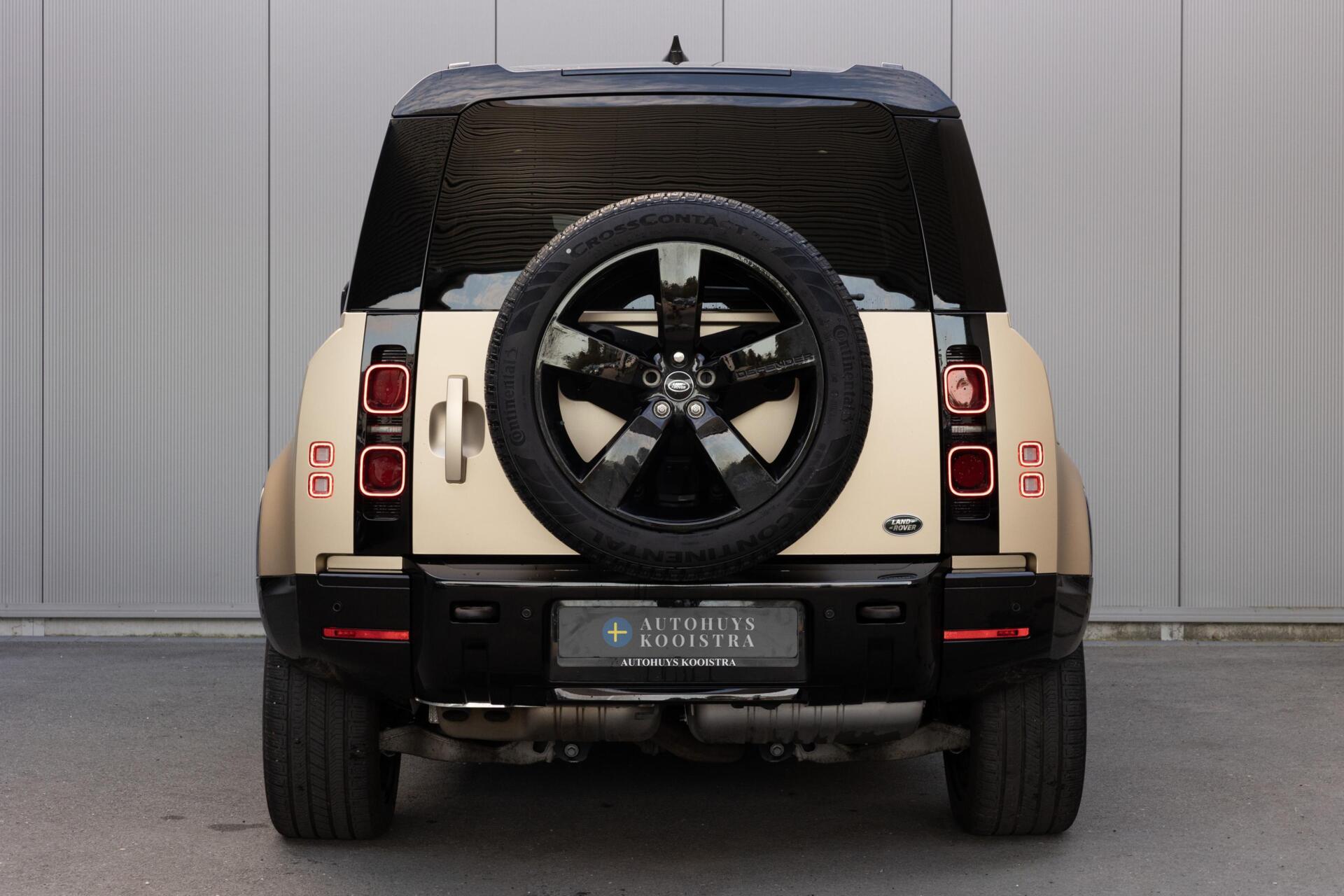 Land Rover Defender 3.0 D250 110 MHEV SE
