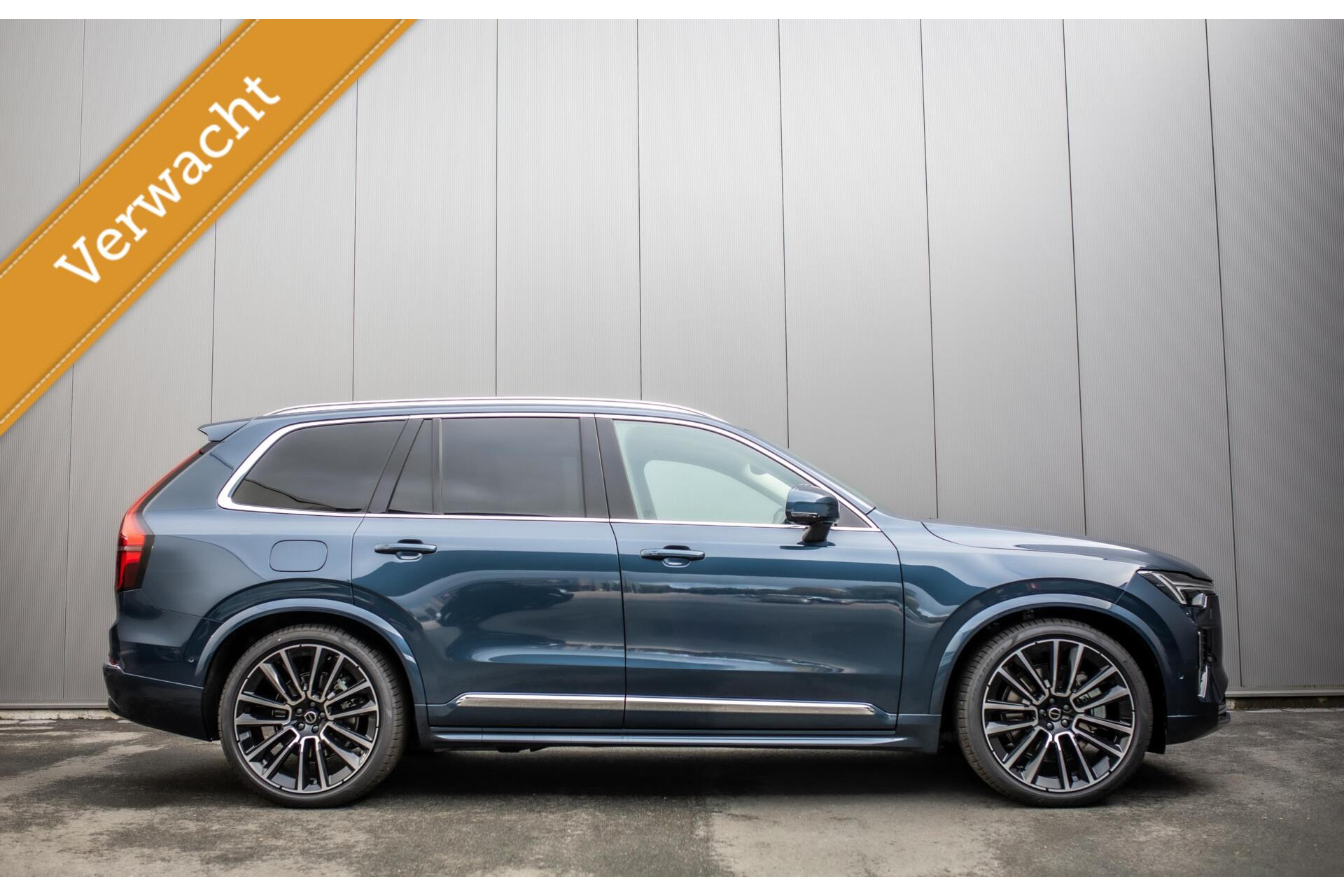 Volvo XC90 T8 Plug-in hybrid AWD Ultra Bright MY 2027 Full Option