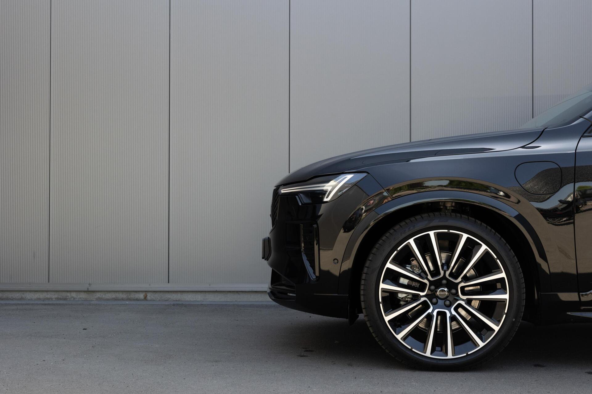 Volvo XC90 T8 Plug-in hybrid AWD Ultra Dark MY 2027 Full Option