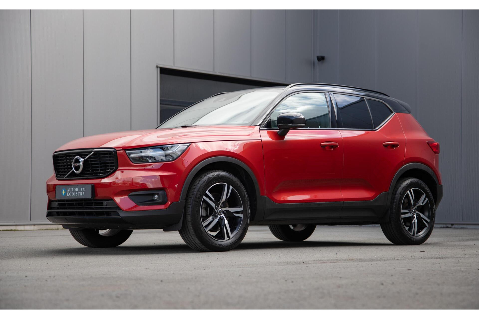 Volvo XC40 2.0 B4 R-Design 190PK|LED|H/K Audio|Keyless