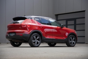 Volvo XC40 2.0 B4 R-Design 190PK|LED|H/K Audio|Keyless
