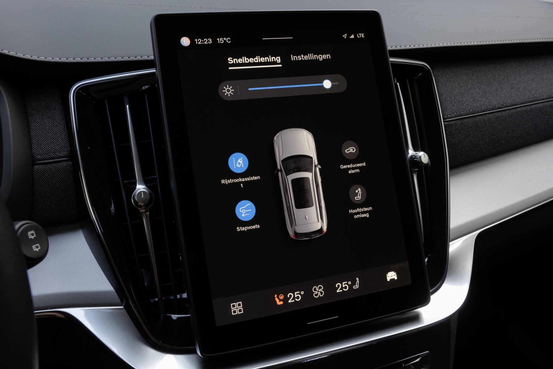 Volvo XC90 2.0 T8 Plug-in hybrid AWD Core MY 2027