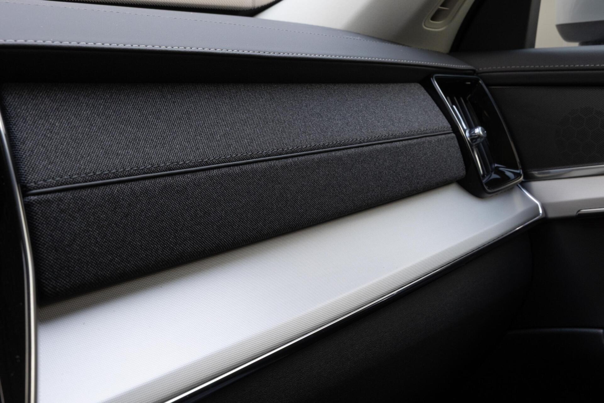 Volvo XC90 2.0 T8 Plug-in hybrid AWD Core MY 2027