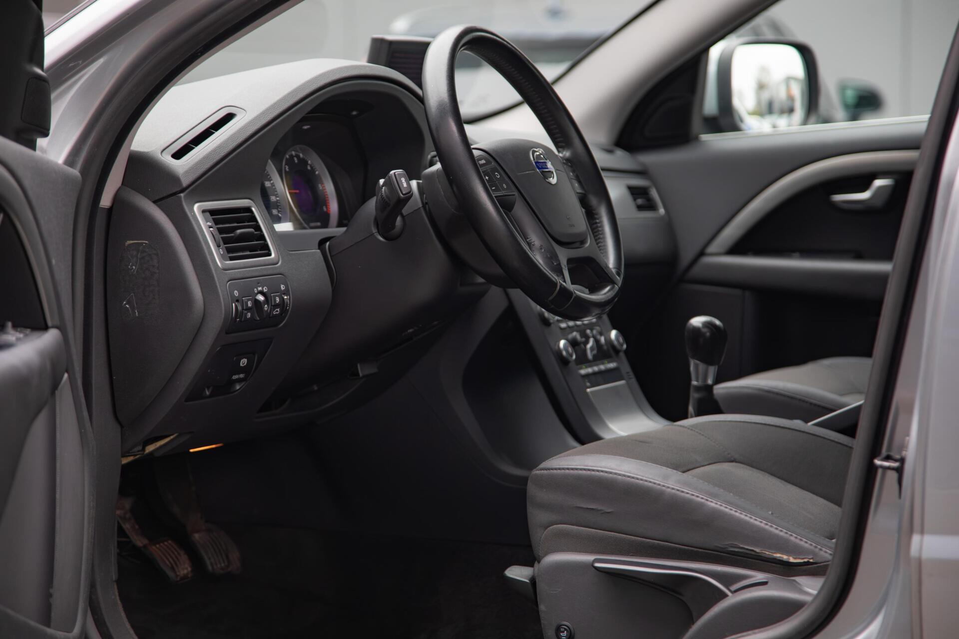 Volvo XC70 2.0 D3 FWD Momentum Cruise|Clima|Trekhaak
