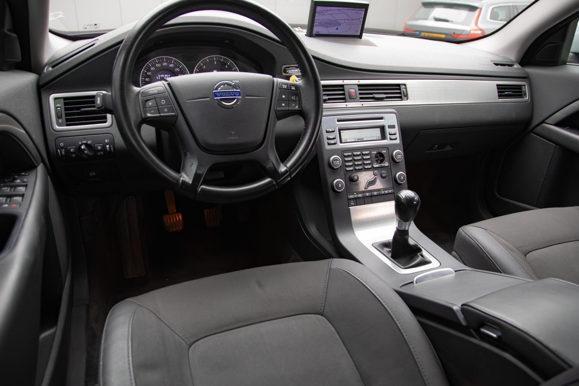 Volvo XC70 2.0 D3 FWD Momentum Cruise|Clima|Trekhaak
