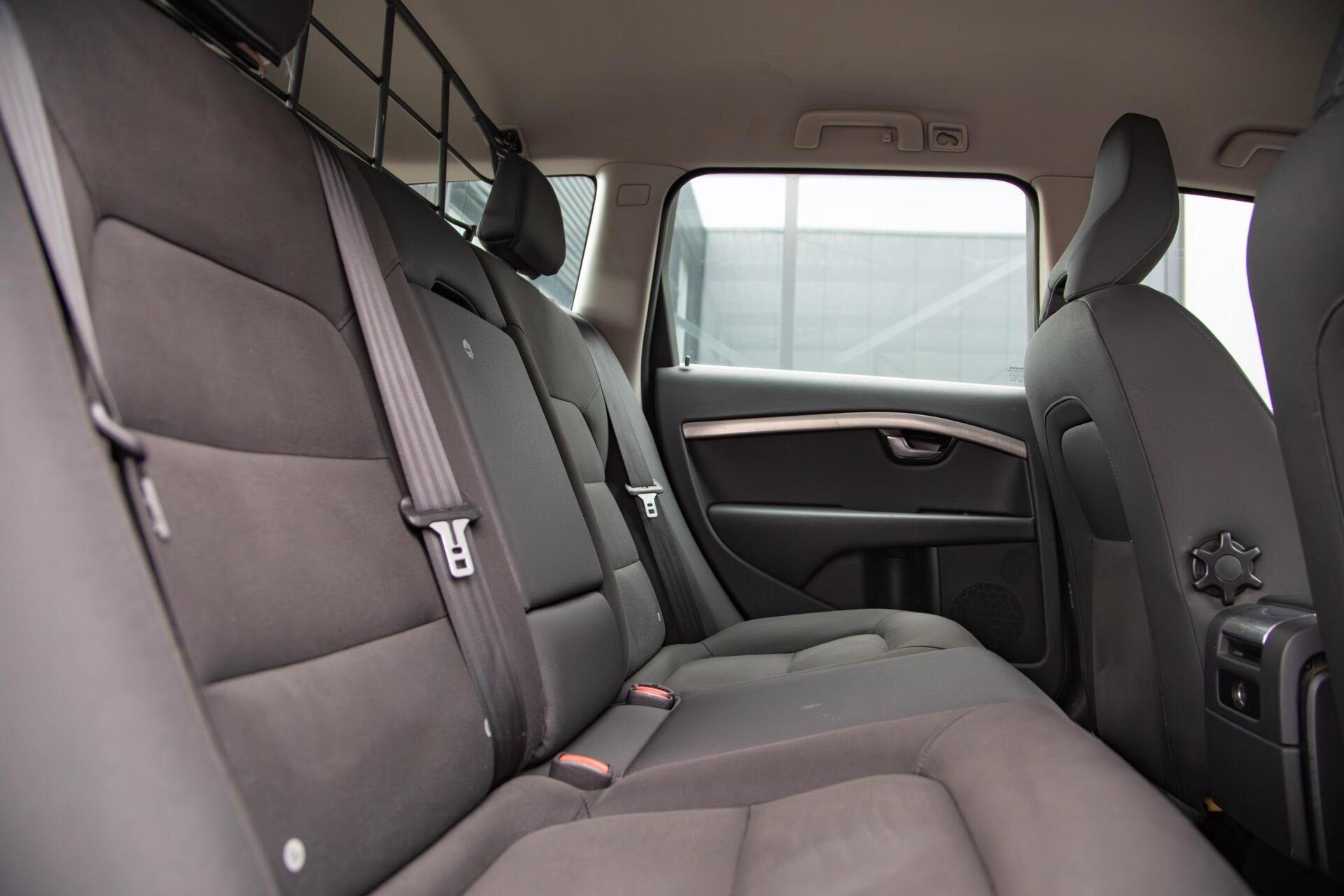 Volvo XC70 2.0 D3 FWD Momentum Cruise|Clima|Trekhaak