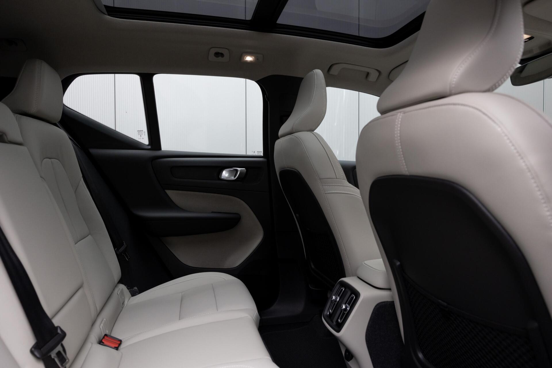 Volvo XC40 B3 MY 2027 SAMENSTELLEN EXTRA VOORDEEL