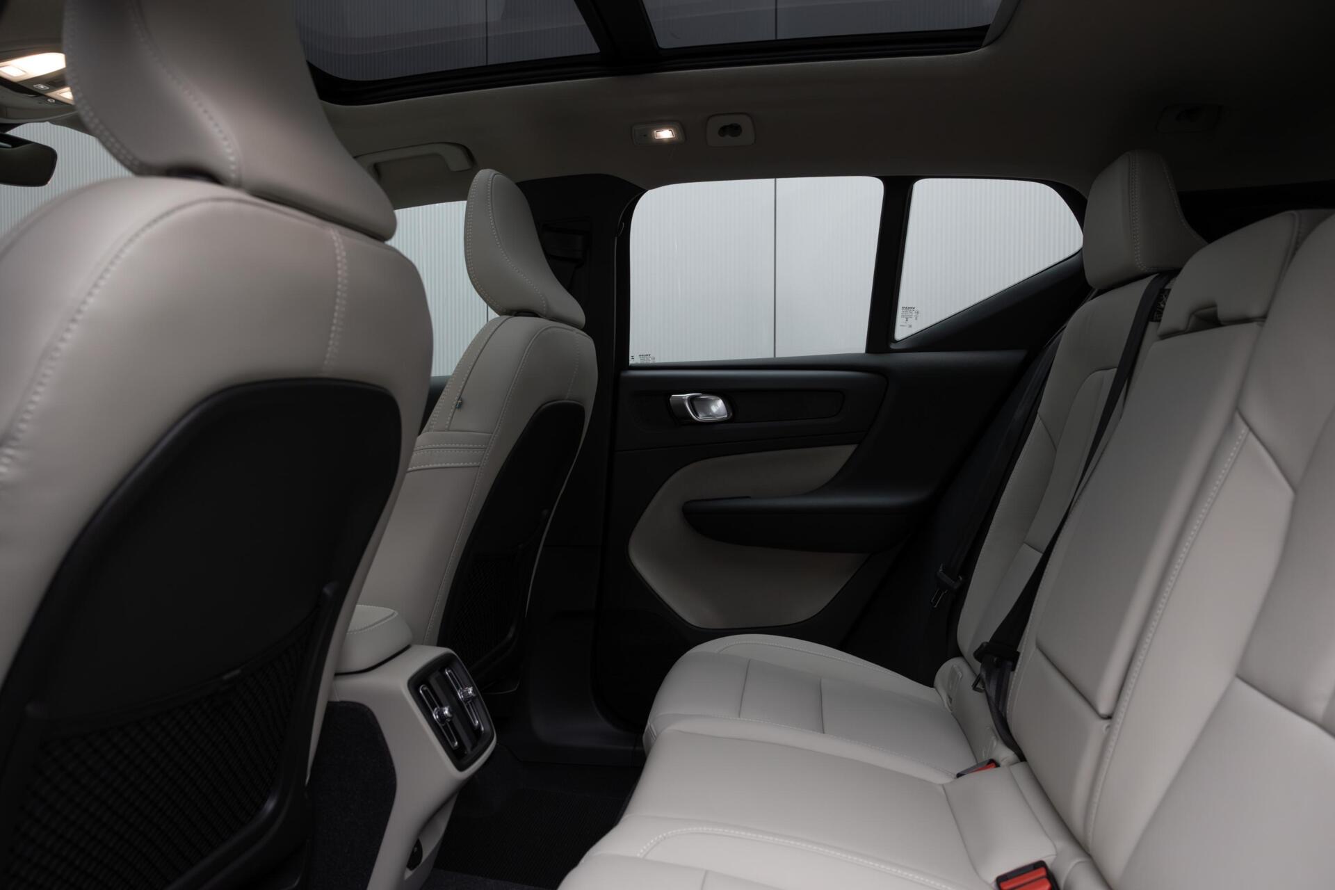 Volvo XC40 B3 MY 2027 SAMENSTELLEN EXTRA VOORDEEL