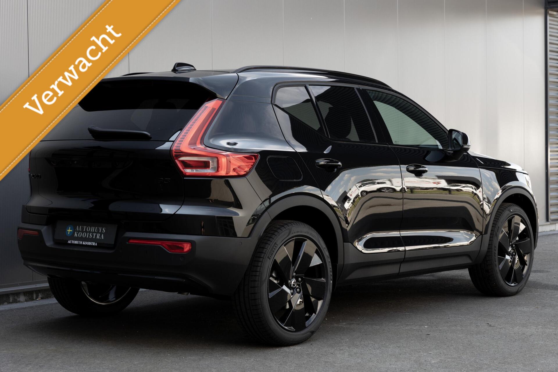 Volvo XC40 | B4 Ultra Dark|Black Edition |FULL OPTION|360° Camera|Panoramadak|MY 2027|