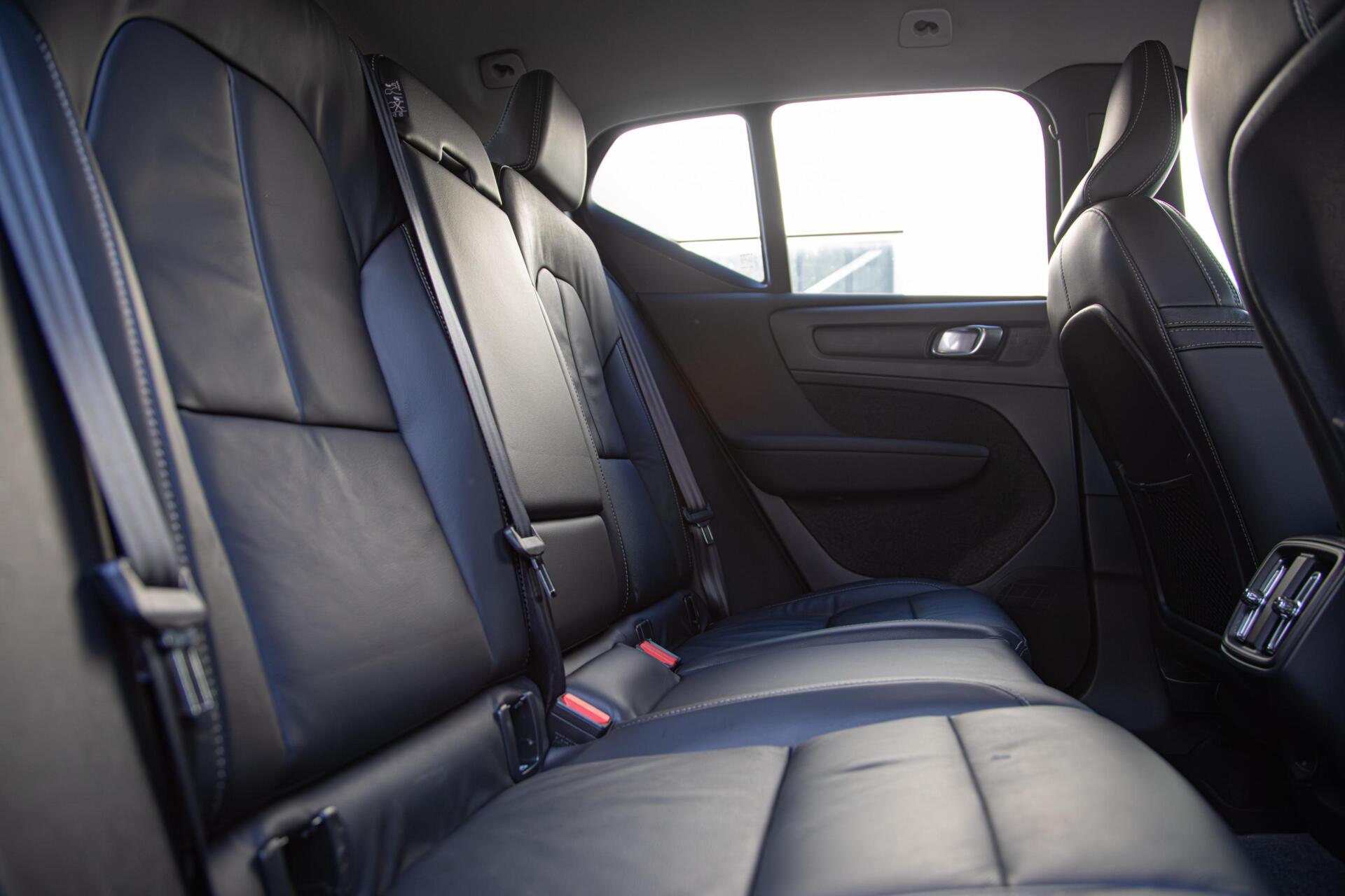 Volvo XC40 2.0 B4 Inscription Leer|Keyless|DAB+|LED
