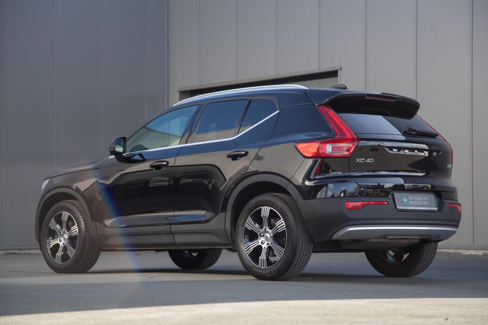 Volvo XC40 2.0 B4 Inscription Leer|Keyless|DAB+|LED