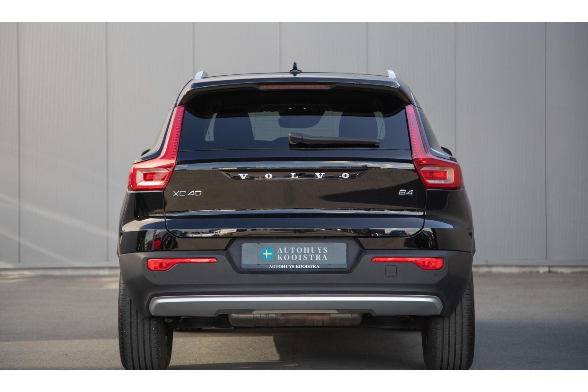 Volvo XC40 2.0 B4 Inscription Leer|Keyless|DAB+|LED