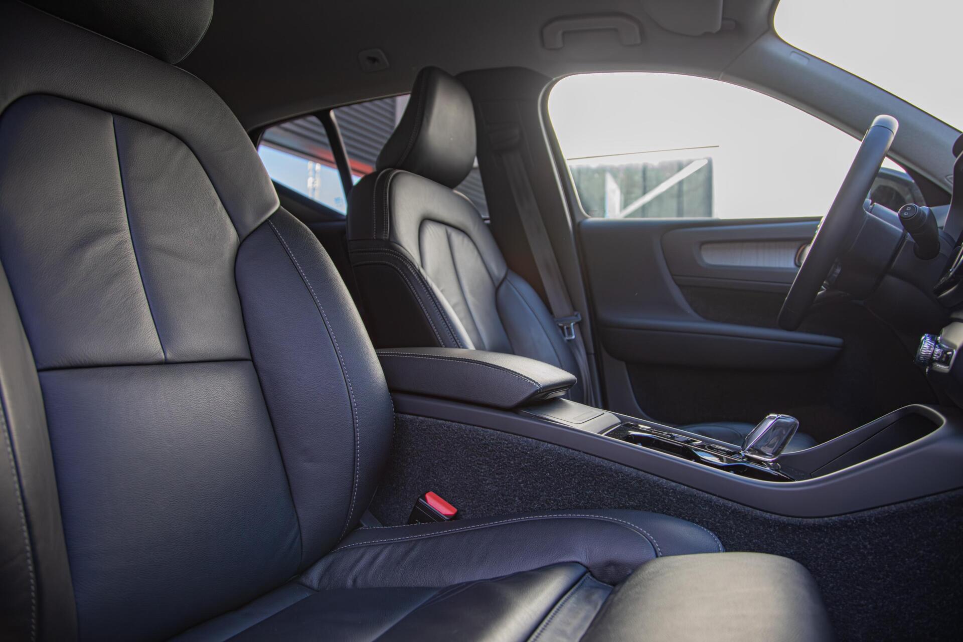 Volvo XC40 2.0 B4 Inscription Leer|Keyless|DAB+|LED