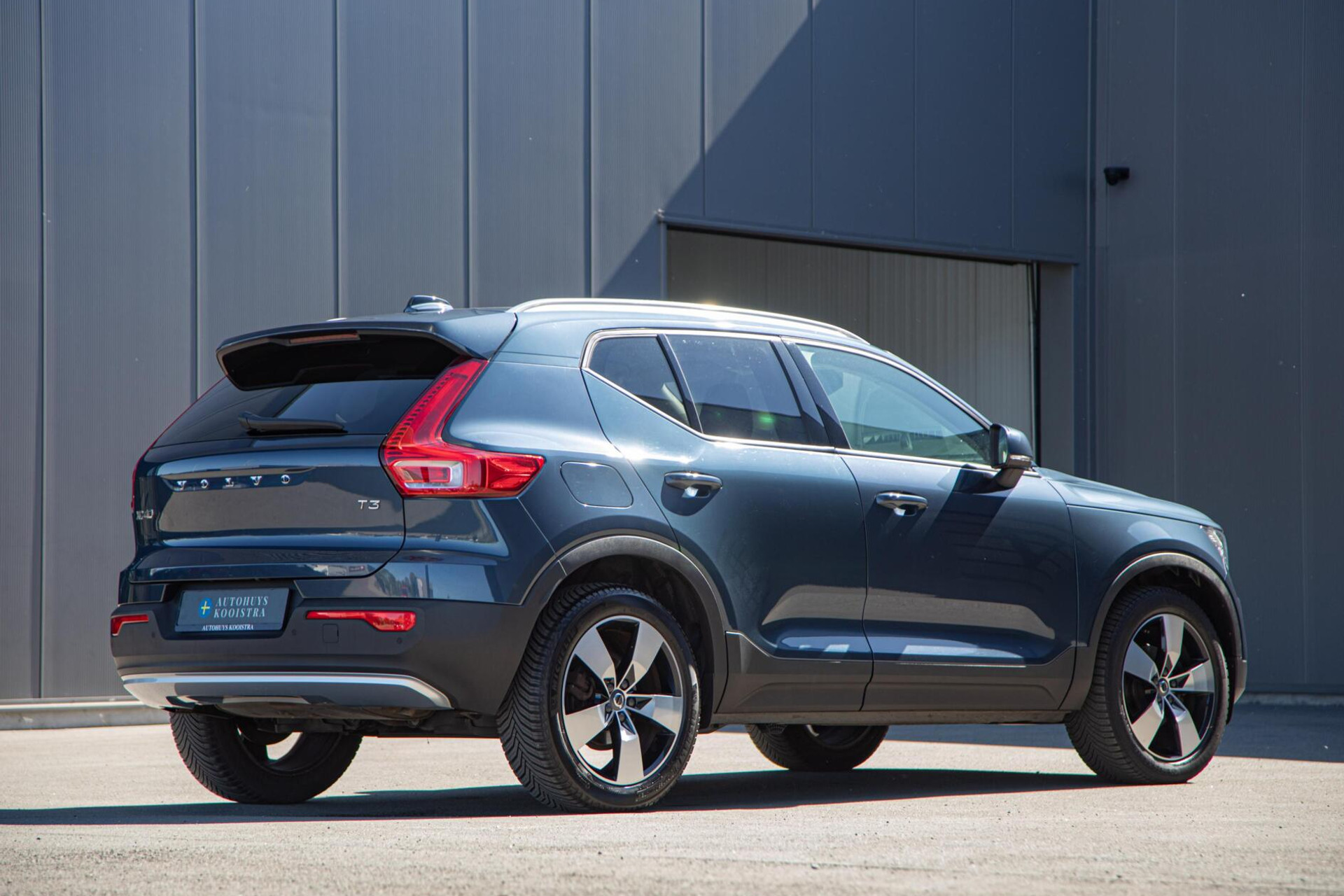 Volvo XC40 1.5 T3 Momentum Business Automaat Keyless Carplay Trekhaak