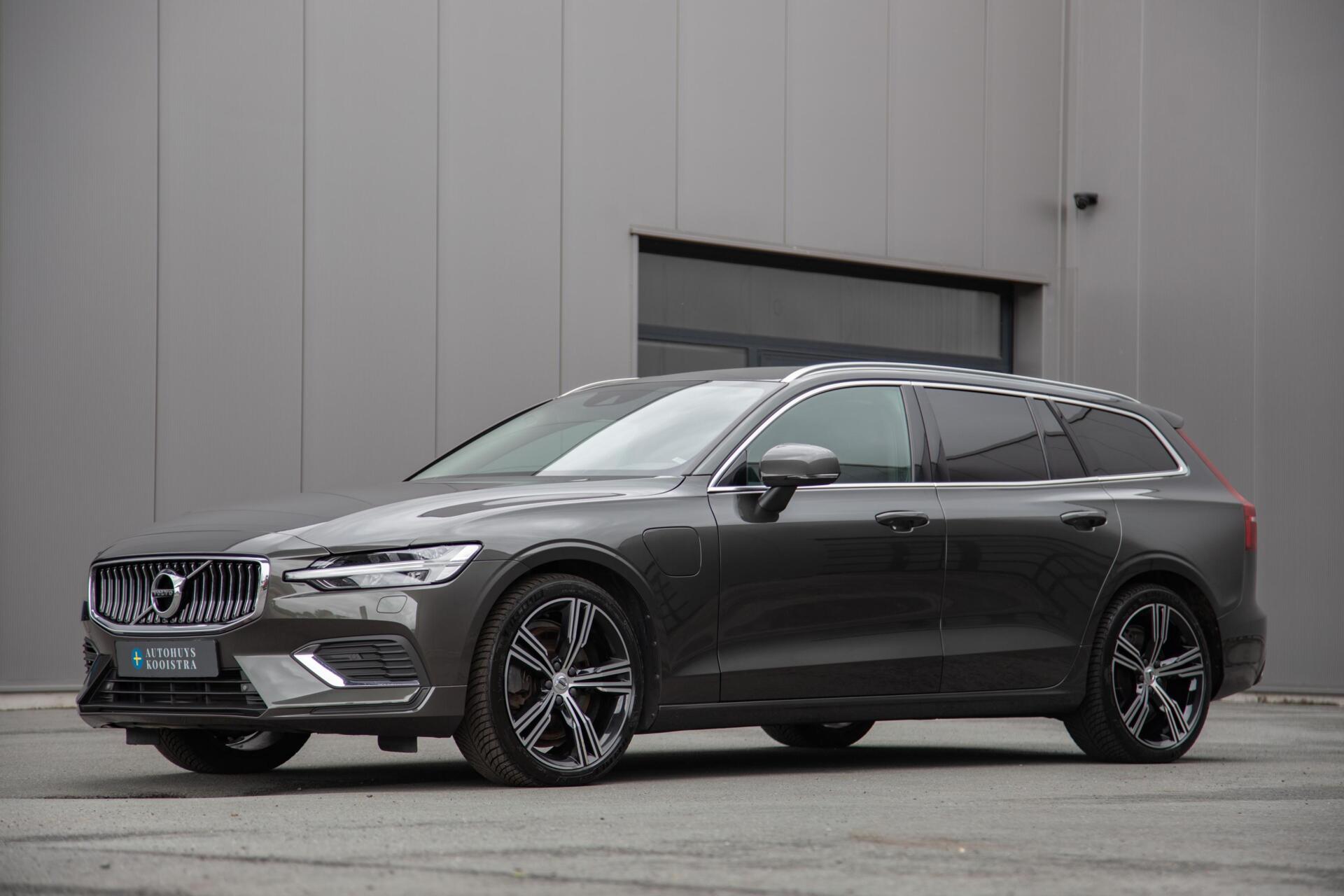 Volvo V60 2.0 T6 Recharge AWD Inscription Long Range|Carplay|Keyless