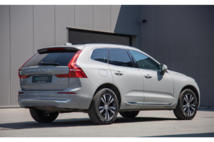Volvo XC60 T6 Plug-In Hybrid AWD Core Bright Panorama|Keyless|Google|