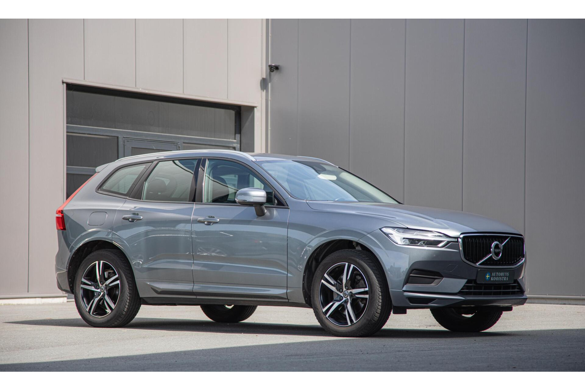 Volvo XC60 2.0 T5 AWD Momentum Trekhaak|Stoelverwarming|CarPlay