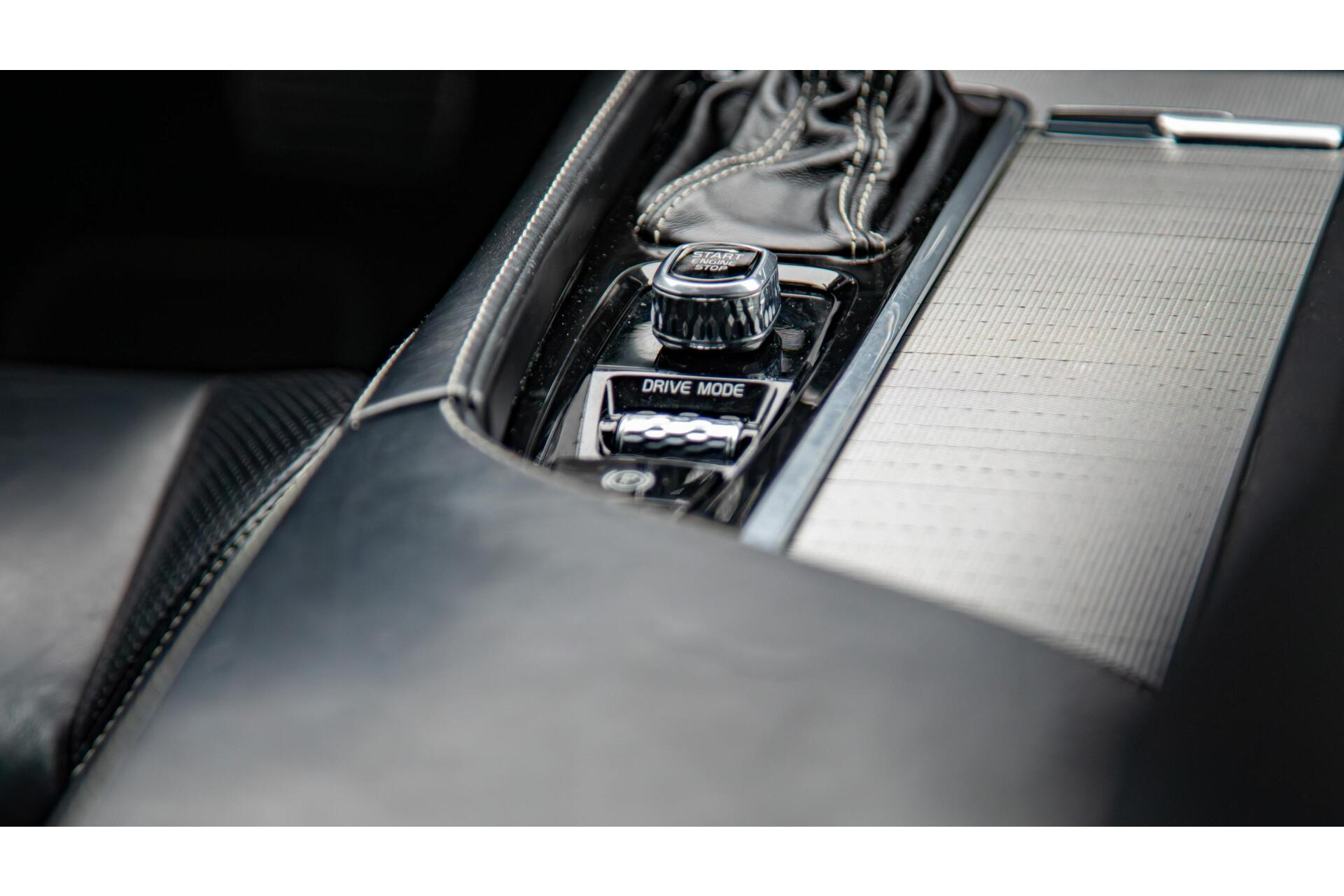 Volvo V90 2.0 T4 Business Sport 190PK|H/K Audio|Leer|Trekhaak|DAB+|LED