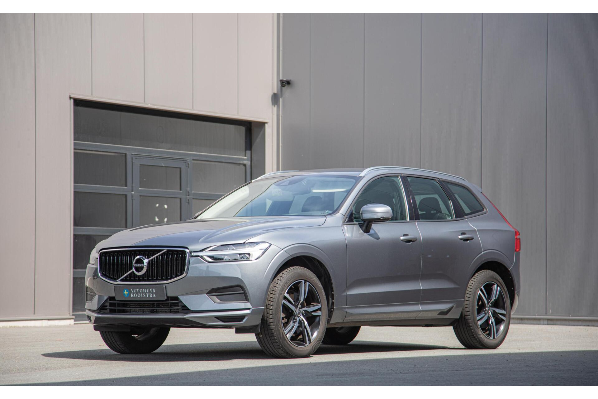 Volvo XC60 2.0 T5 AWD Momentum Trekhaak|Stoelverwarming|CarPlay