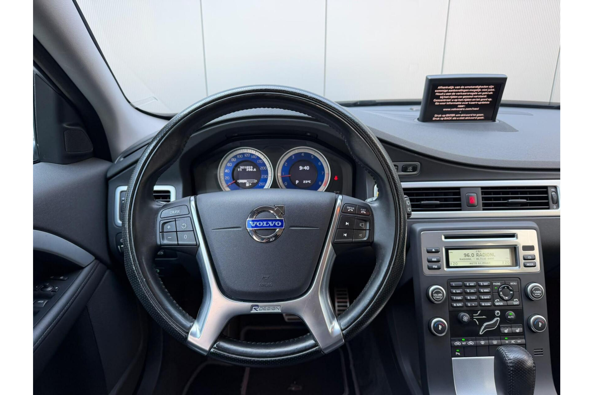 Volvo V70 2.0T R-Design Trekhaak|Automaat|Leer|
