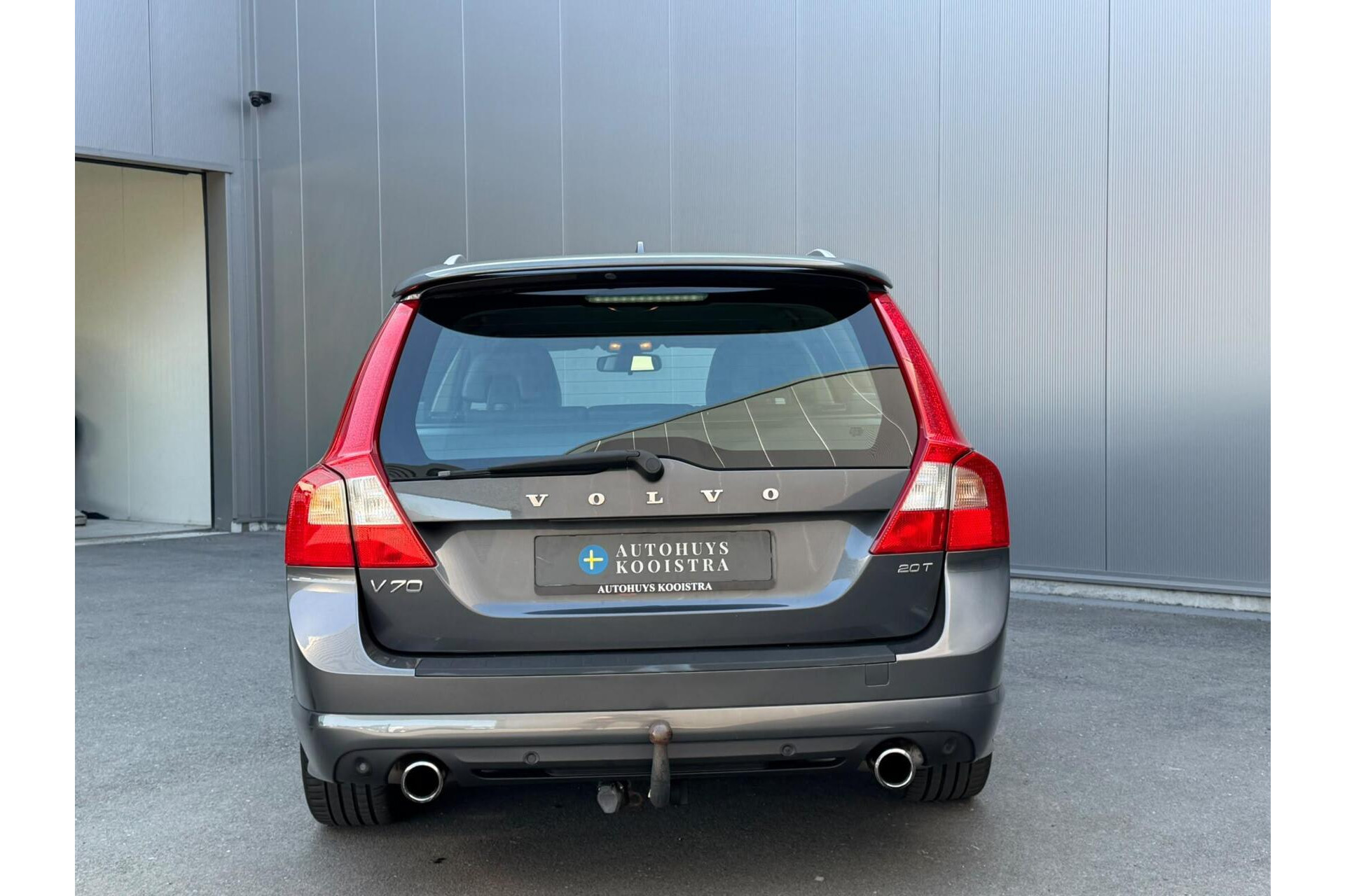 Volvo V70 2.0T R-Design Trekhaak|Automaat|Leer|