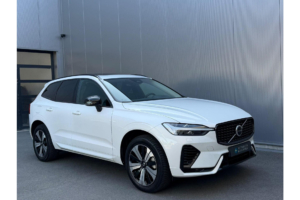 Volvo XC60 2.0 T6 Plug-in hybrid AWD Plus Dark Panorama|H/K Audio|Keyless