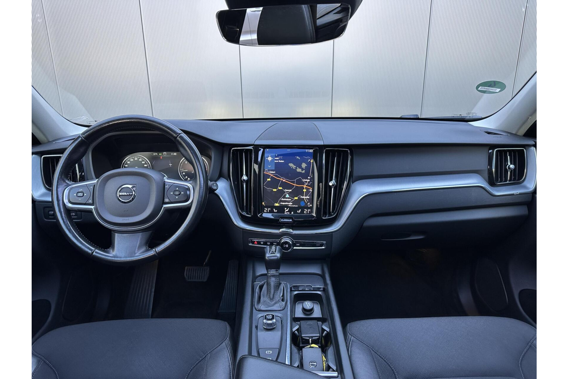 Volvo XC60 2.0 D4 Momentum Panorama|Export|Ex. BPM