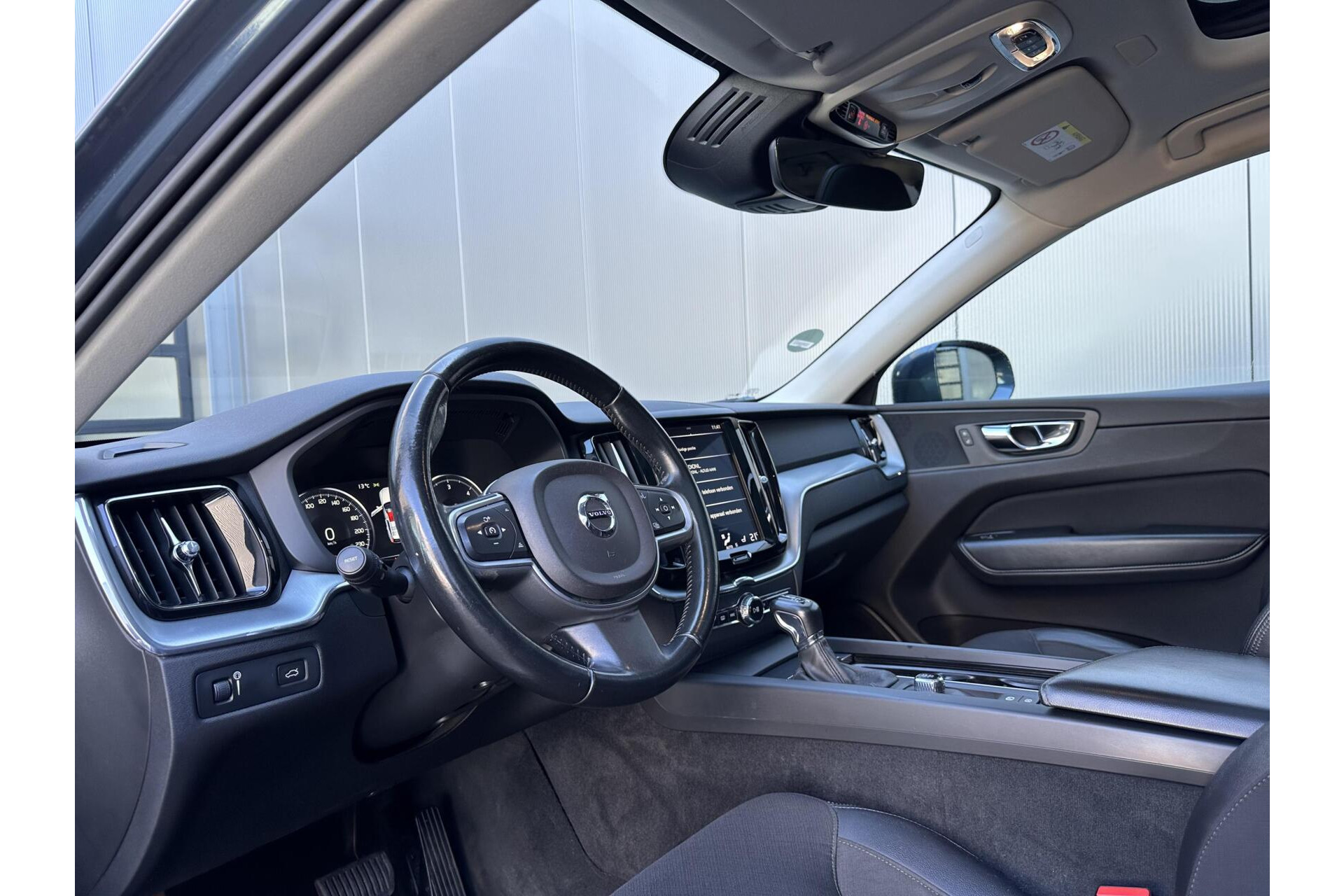 Volvo XC60 2.0 D4 Momentum Panorama|Export|Ex. BPM
