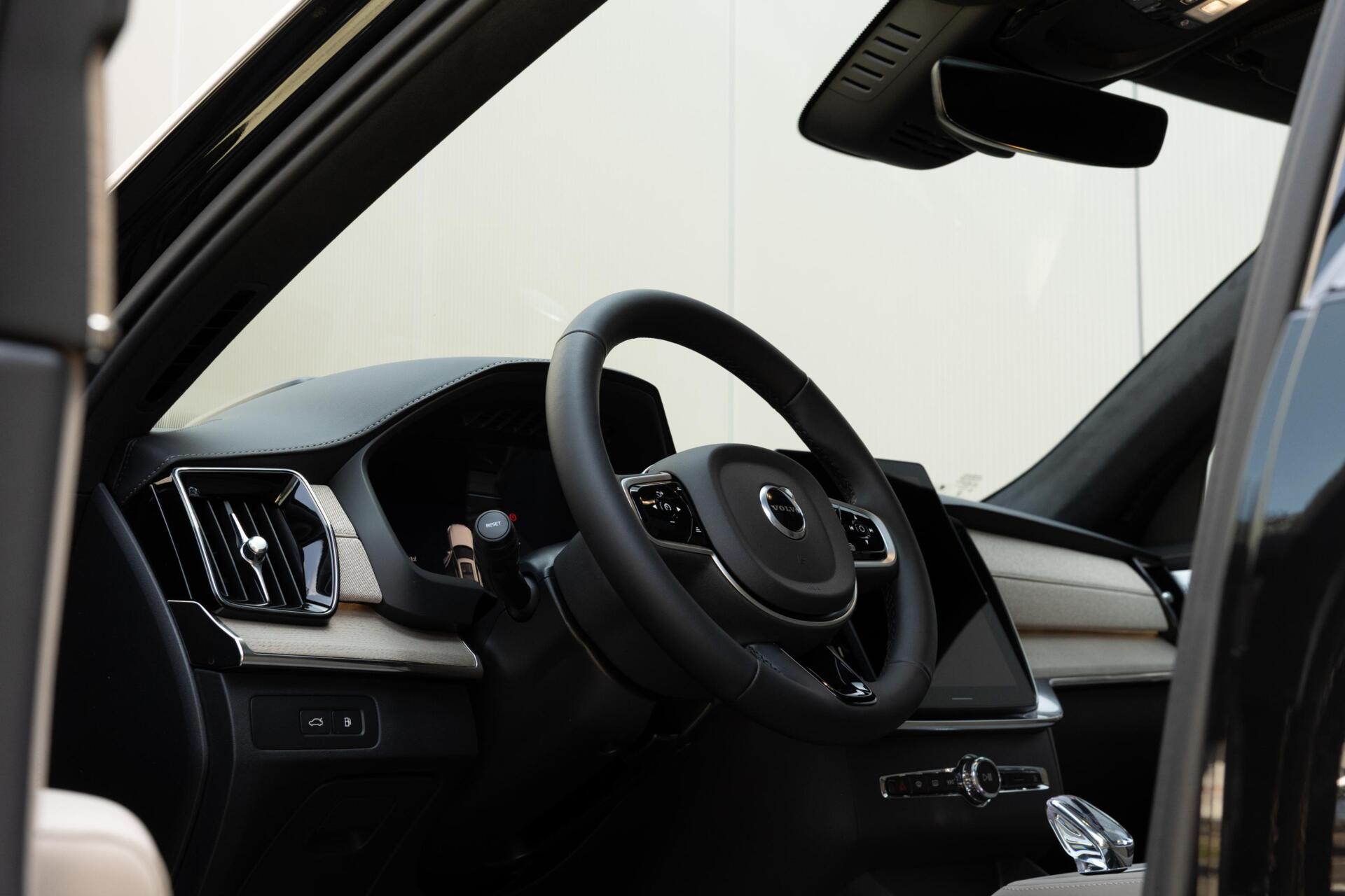 Volvo XC90 T8 Plug-in hybrid AWD MY 2027 Vanaf €76.945,-