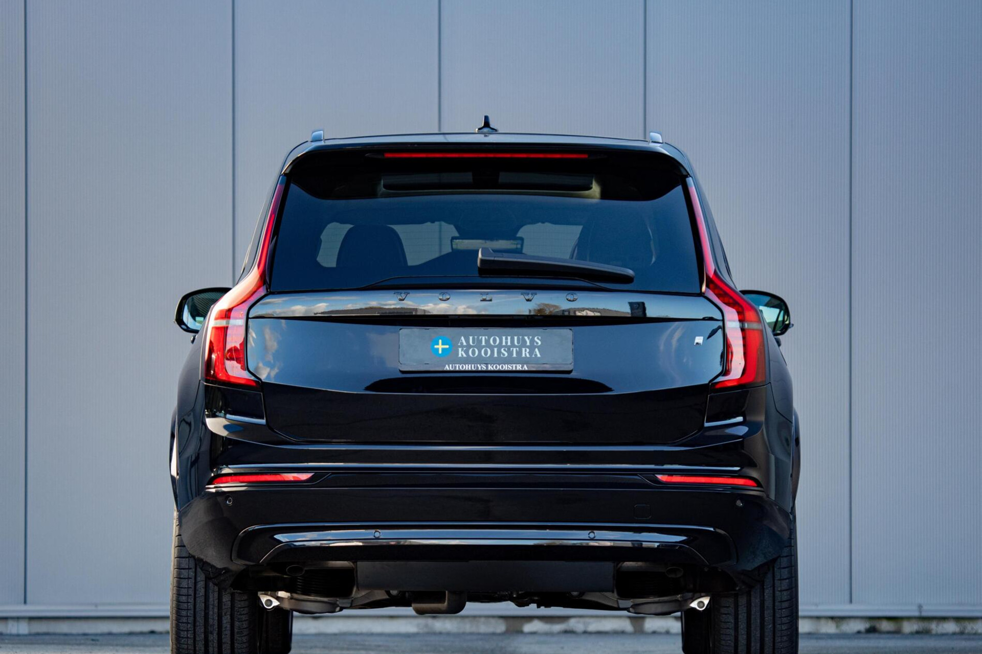 Volvo XC90 T8 Plug-in hybrid AWD MY 2027 Vanaf €76.945,-