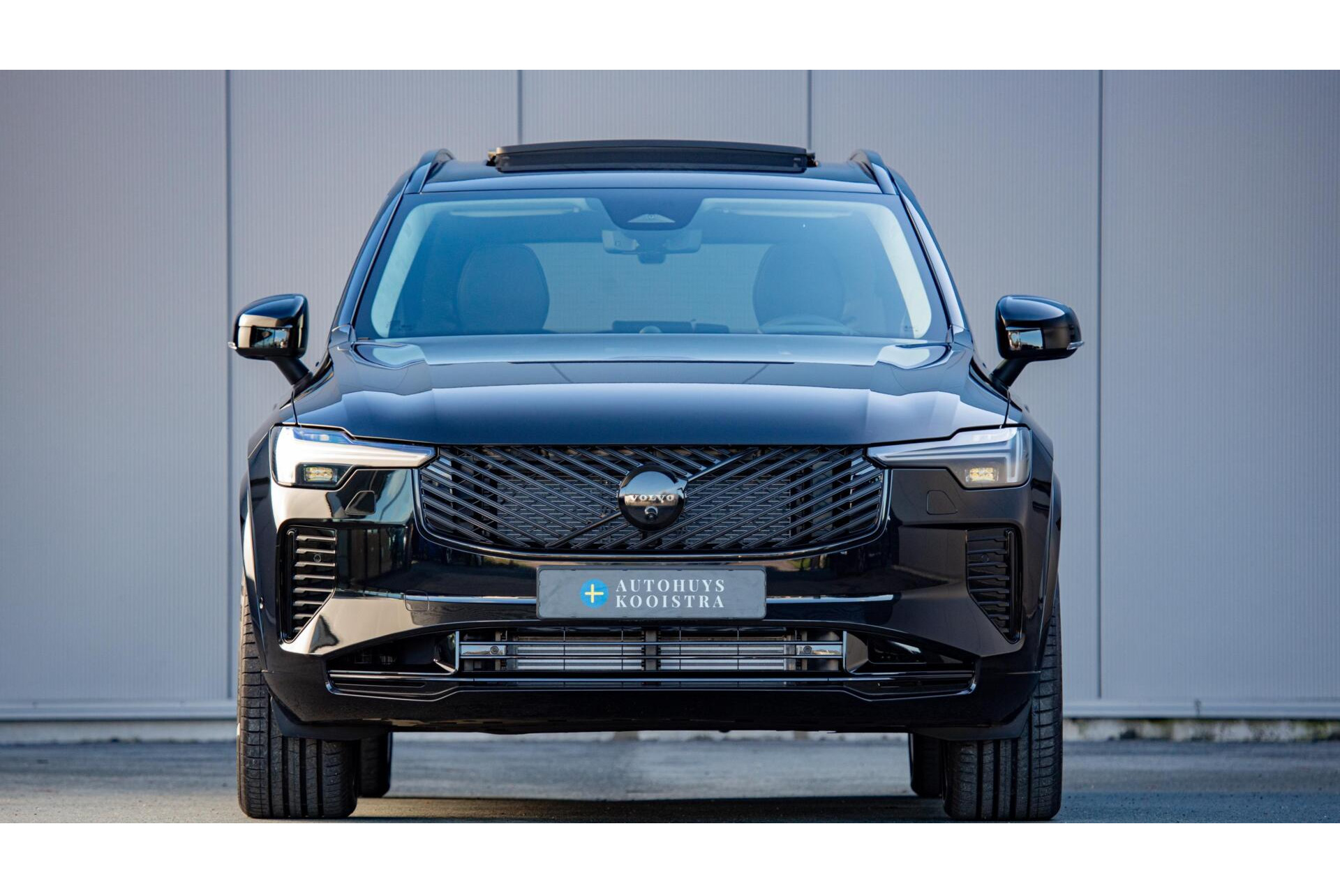 Volvo XC90 T8 Plug-in hybrid AWD MY 2027 Vanaf €76.945,-