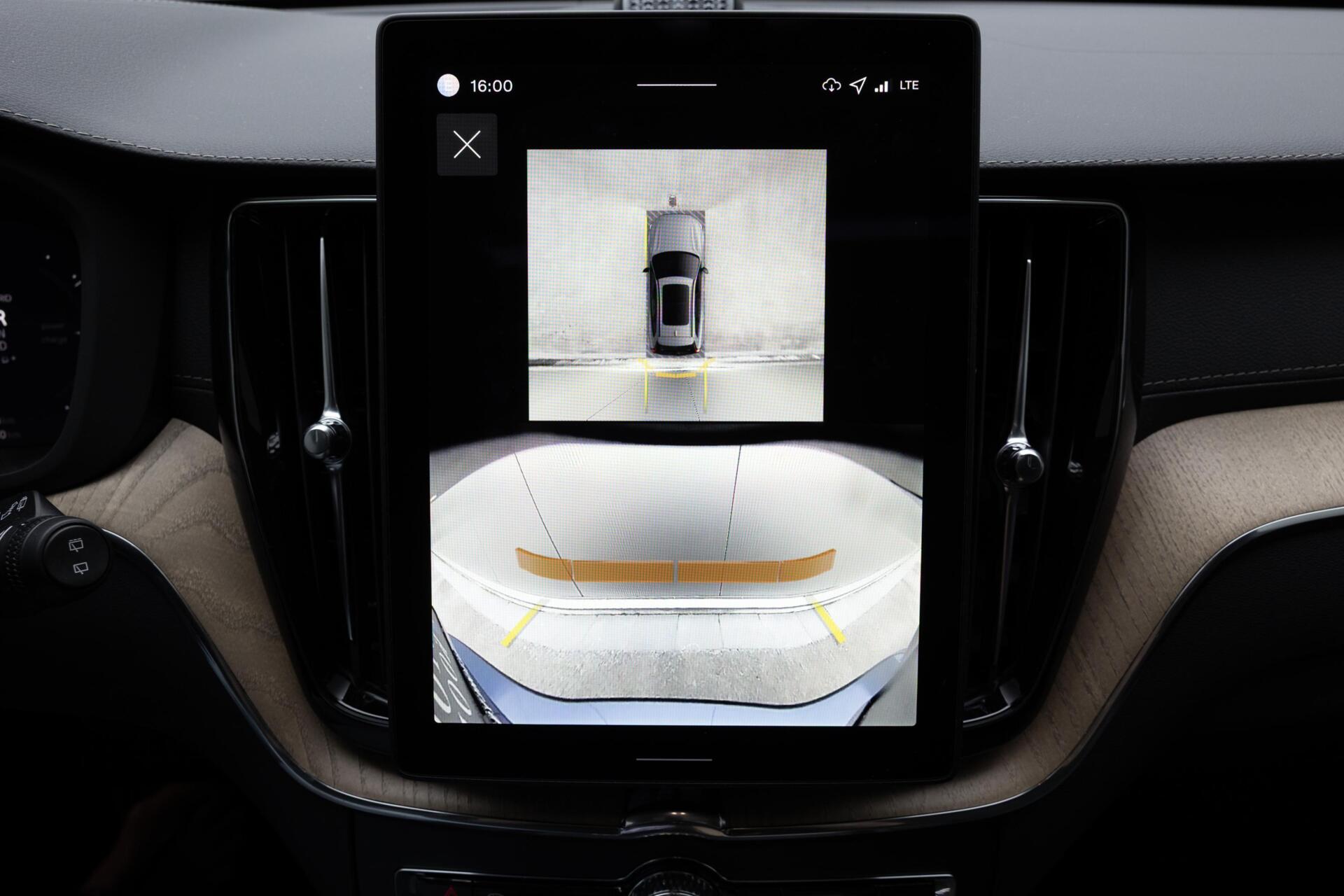 Volvo XC60 T8 Plug-in hybrid AWD Ultra Dark Snel Leverbaar! Te bestellen!