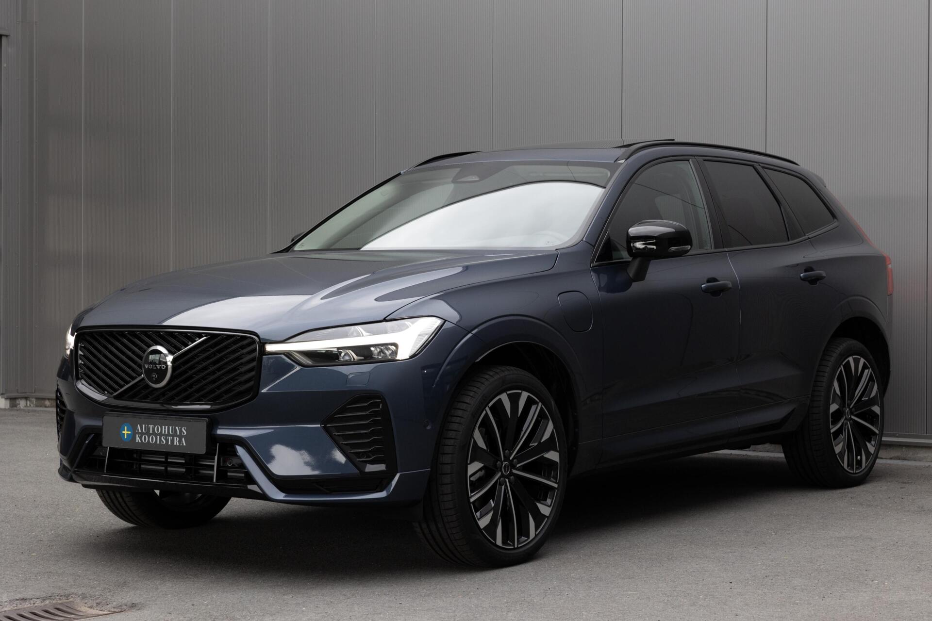 Volvo XC60 T8 Plug-in hybrid AWD Ultra Dark Snel Leverbaar! Te bestellen!