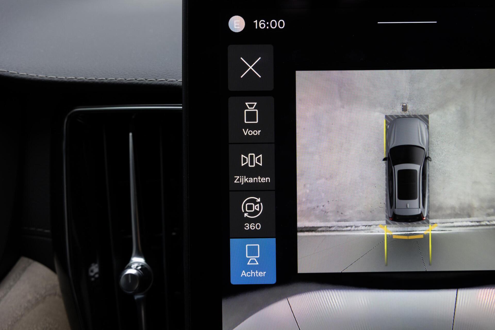 Volvo XC60 T8 Plug-in hybrid AWD Ultra Dark Snel Leverbaar! Te bestellen!