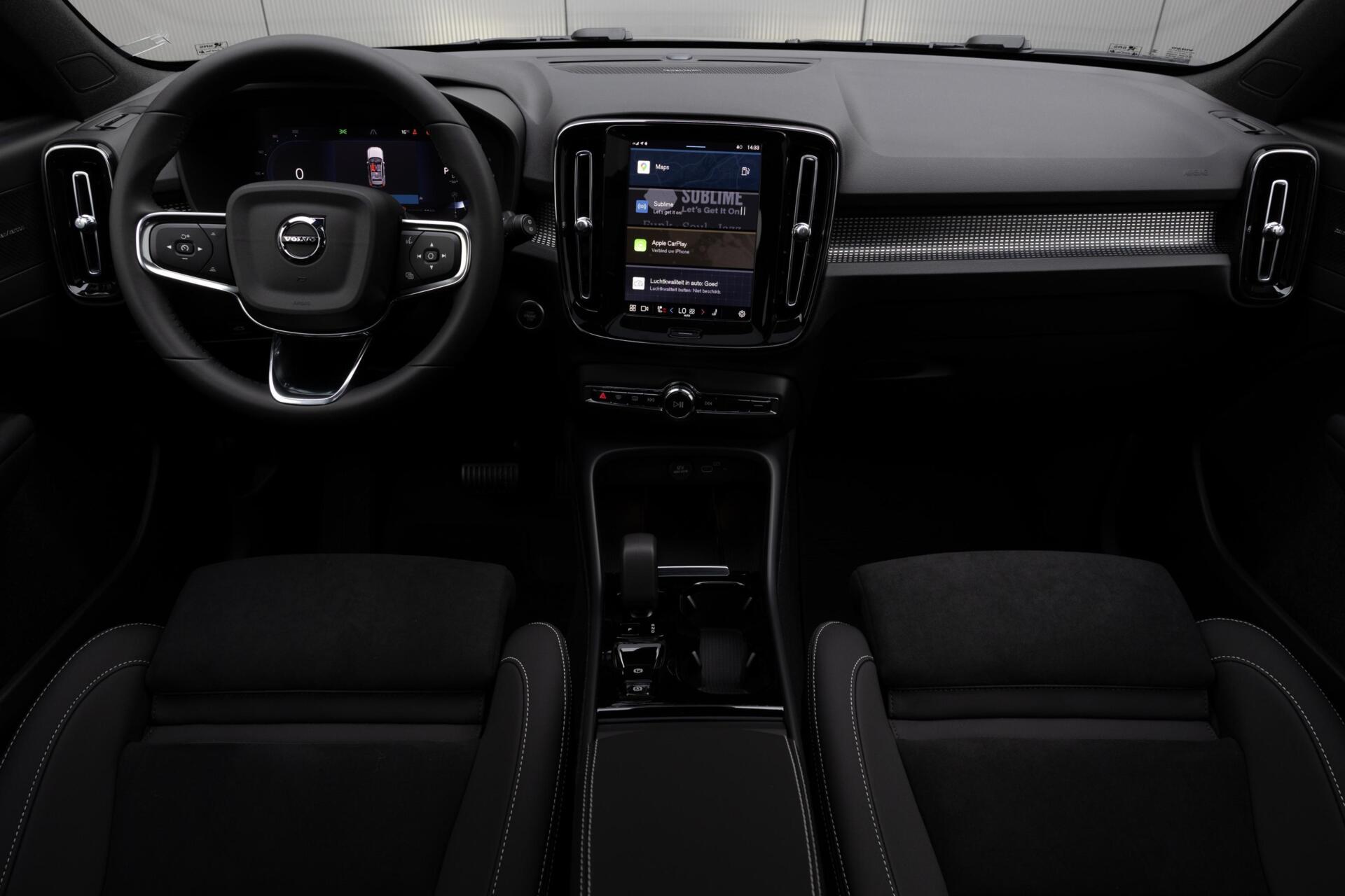 Volvo XC40 B3 MY 2027 SAMENSTELLEN EXTRA VOORDEEL