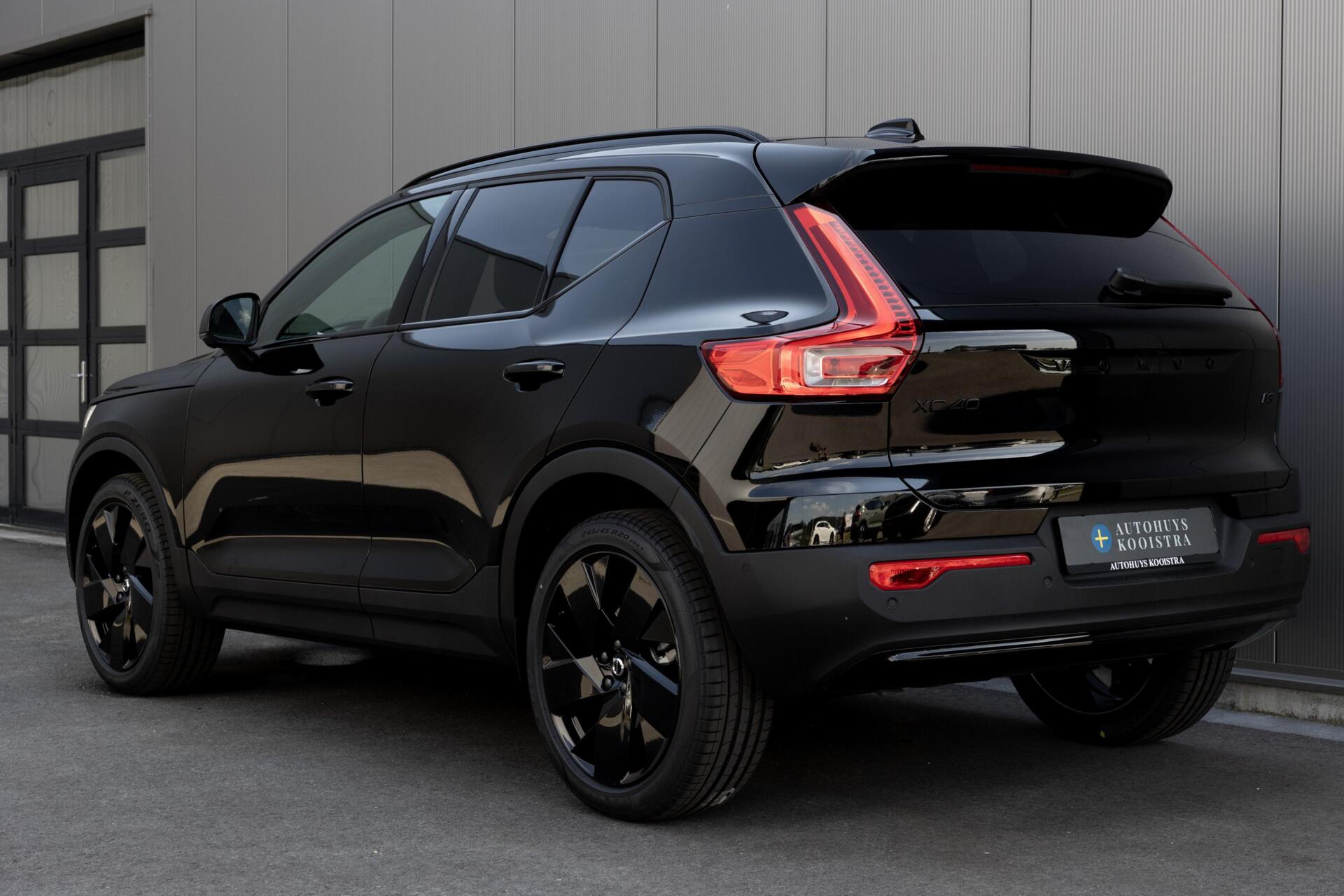 Volvo XC40 | B4 Ultra Dark|Black Edition|MY 2027|FULL OPTION|360° Camera|Panoramadak
