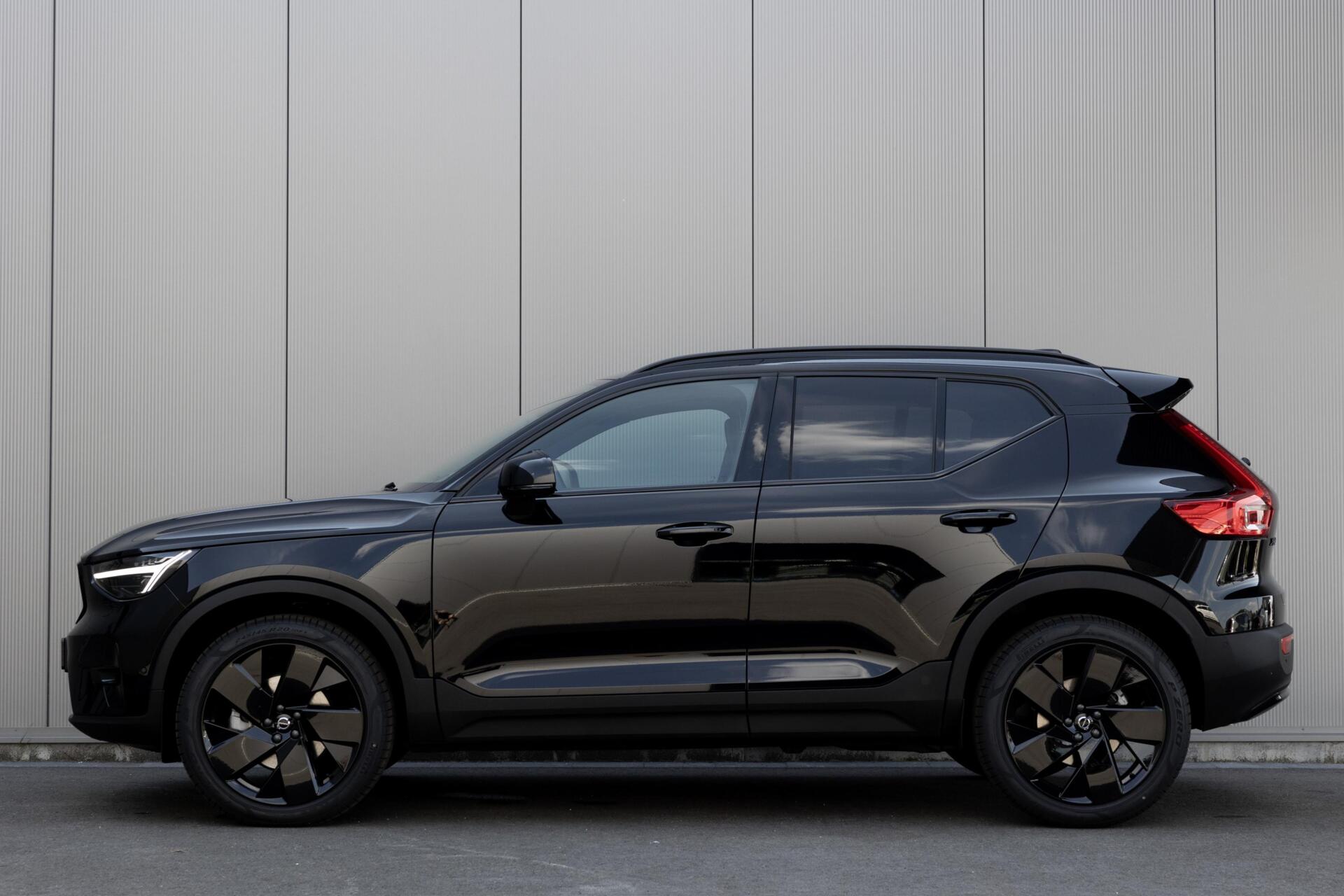 Volvo XC40 | B4 Ultra Dark|Black Edition|MY 2027|FULL OPTION|360° Camera|Panoramadak