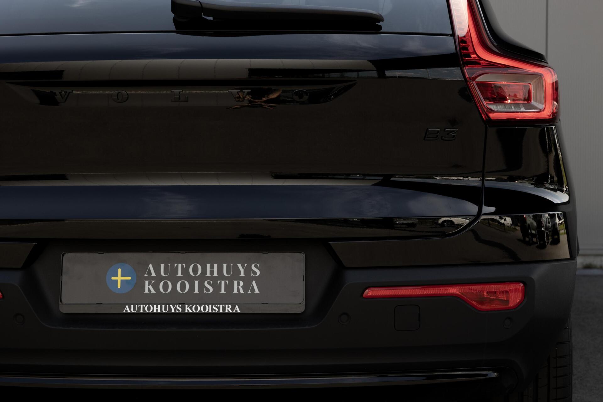 Volvo XC40 | B3 Ultra Dark|Black Edition|MY 2027|FULL OPTION|360° Camera|Panoramadak
