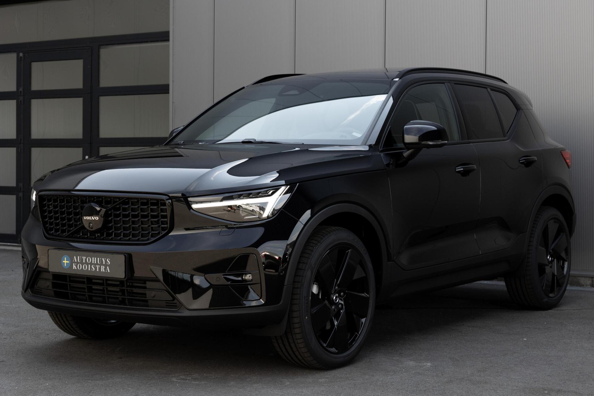 Volvo XC40 | B4 Ultra Dark|Black Edition| MY 2026|